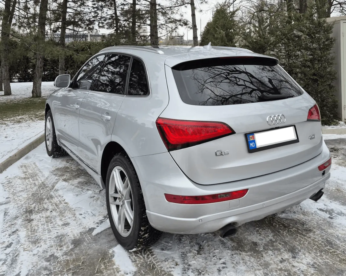 Audi Q5 - Image 2