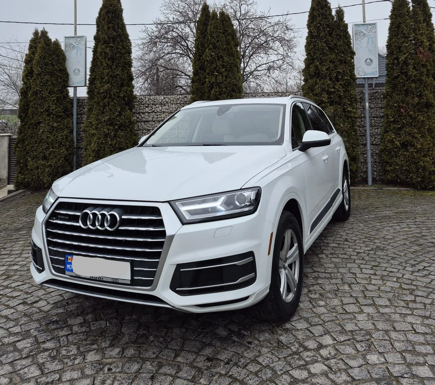 Audi Q7 - Image 1
