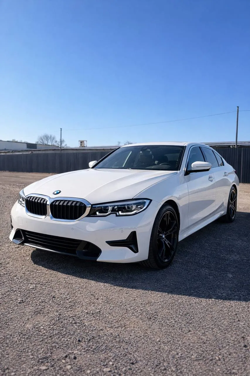 BMW 330i xDrive (G20) - Image 1