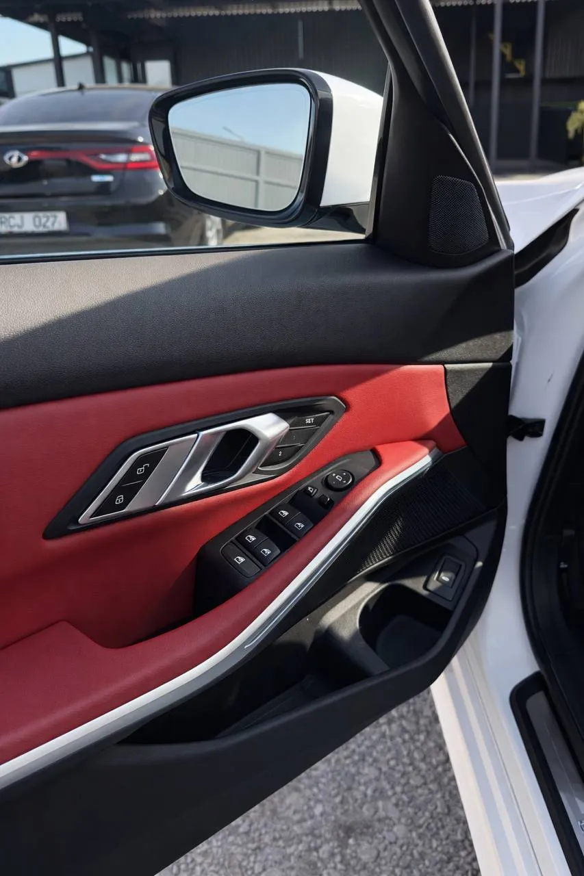 BMW 330i xDrive (G20) - Image 5