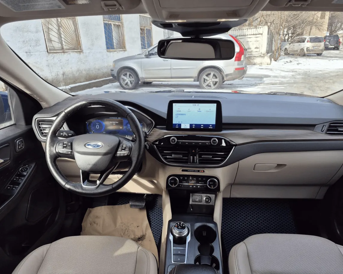 Ford Escape - Image 7