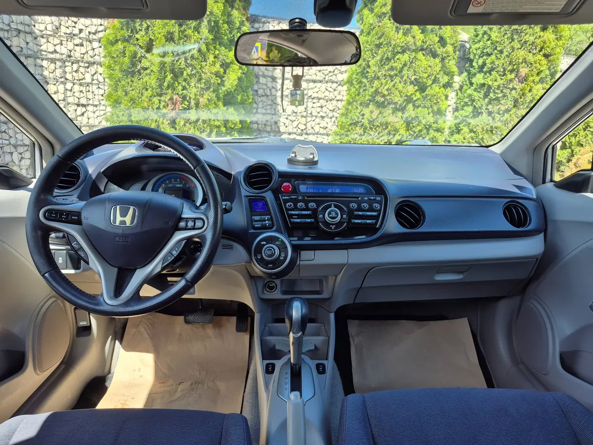 Honda Insight thumbnail 4