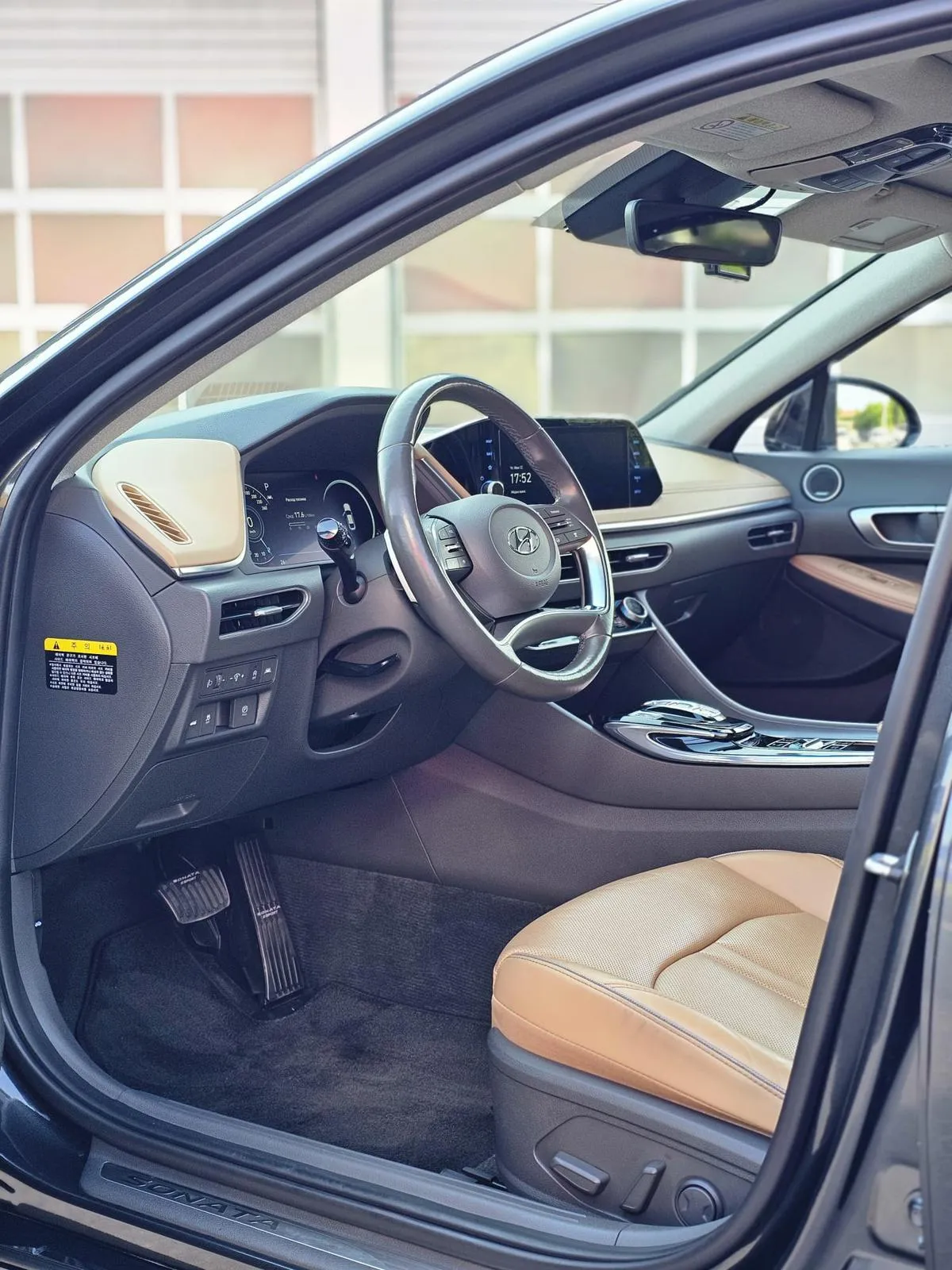 Hyundai Sonata - Image 5