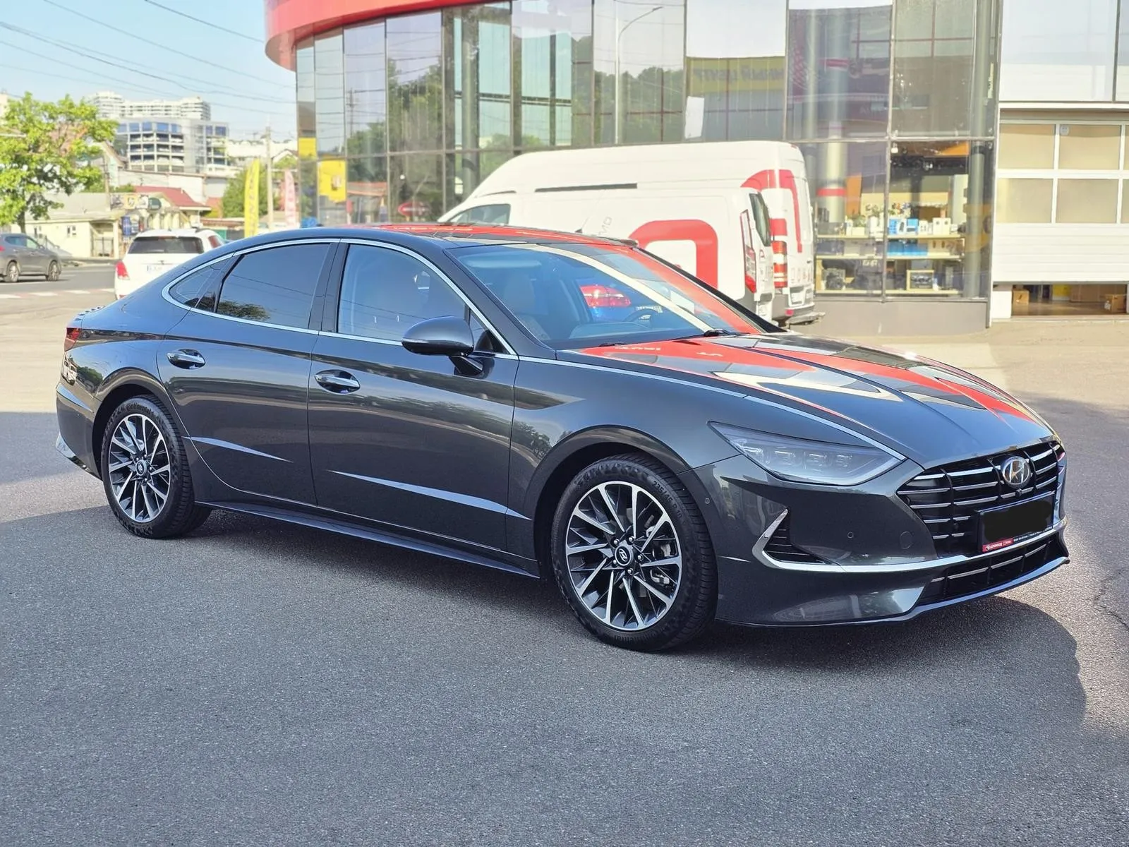 Hyundai Sonata - Image 7