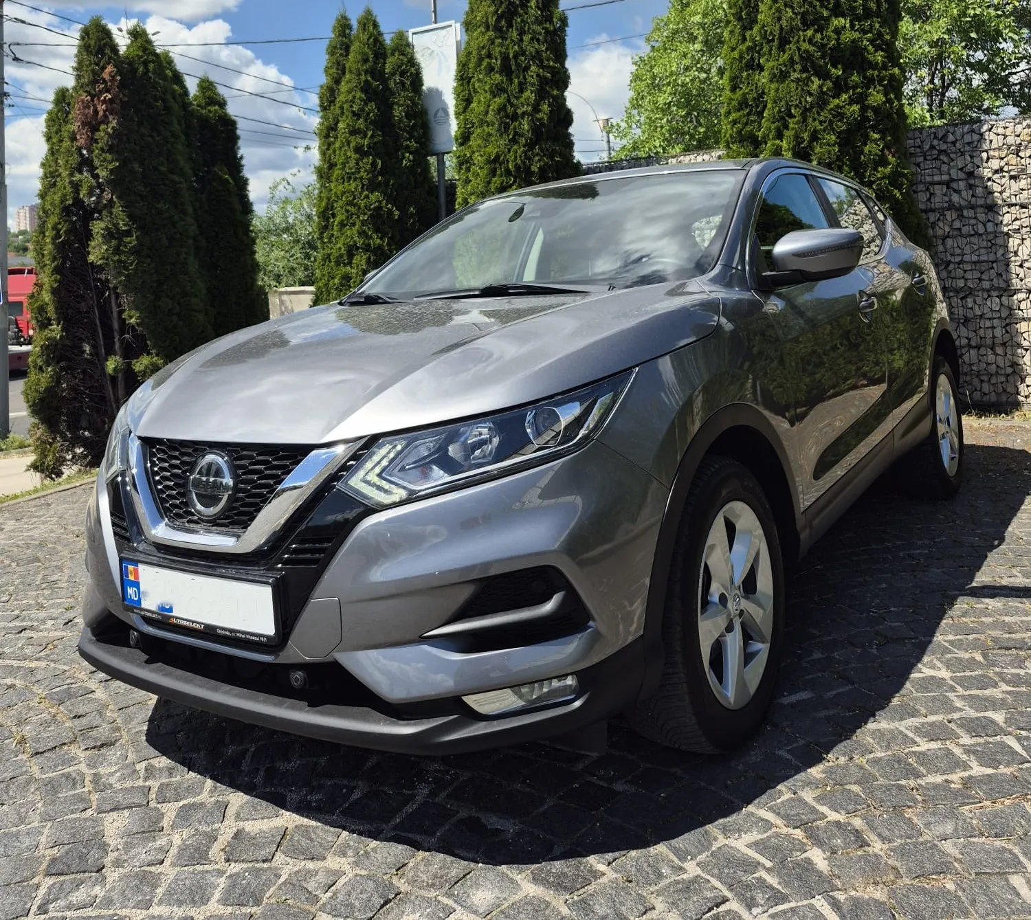 Nissan Qashqai - Image 1
