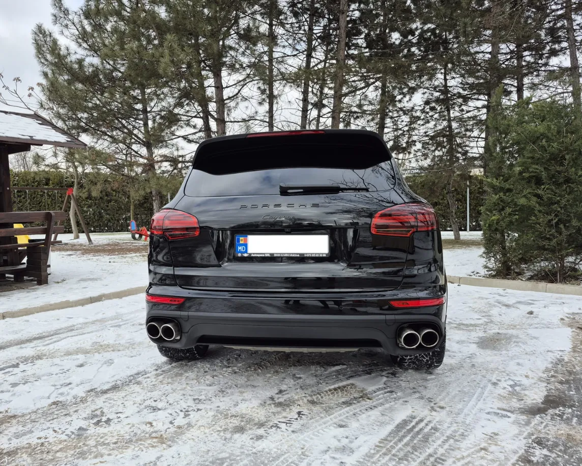 Porsche Cayenne - Image 3