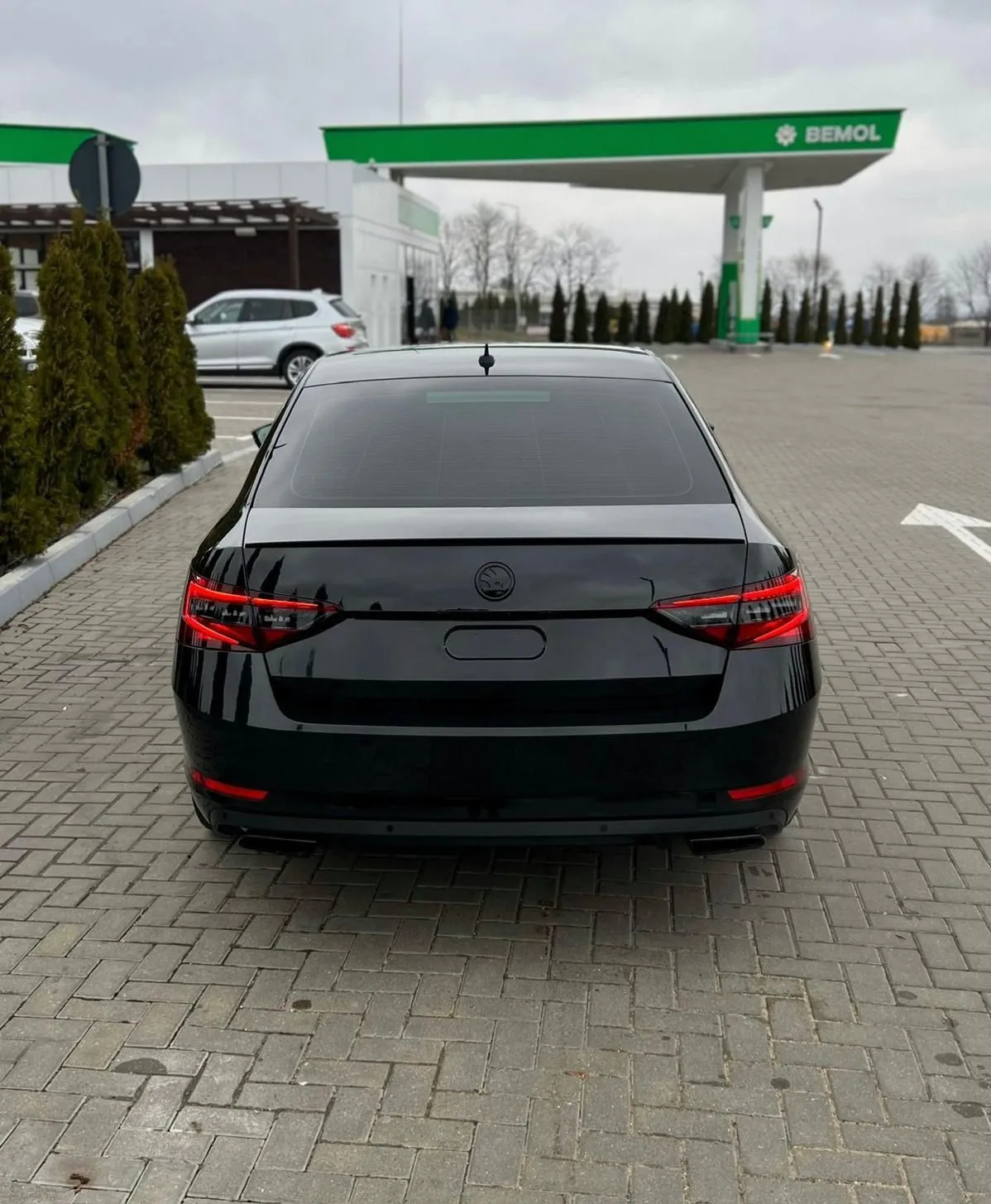 Škoda Superb Sportline - Image 2