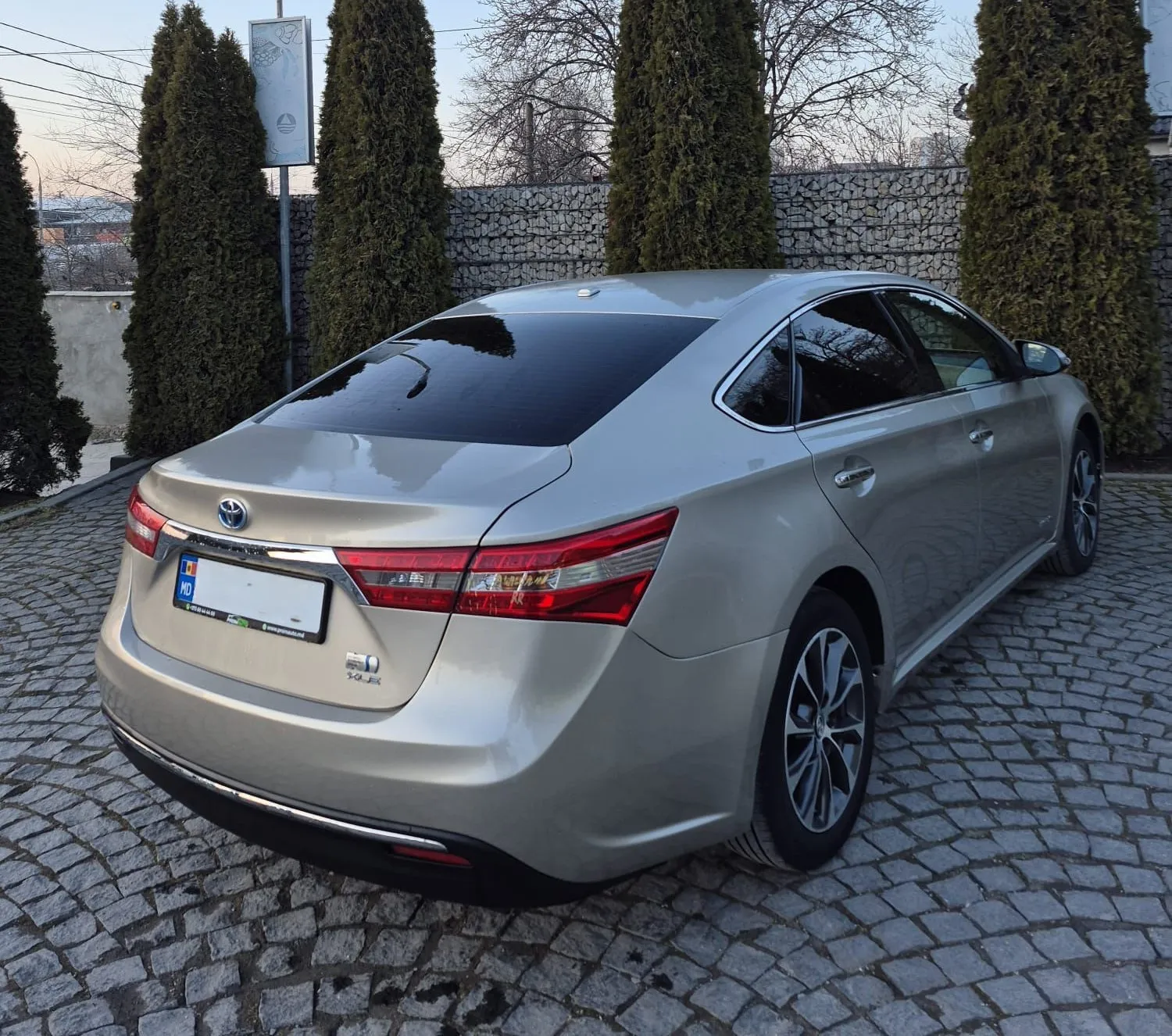 Toyota Avalon - Image 5