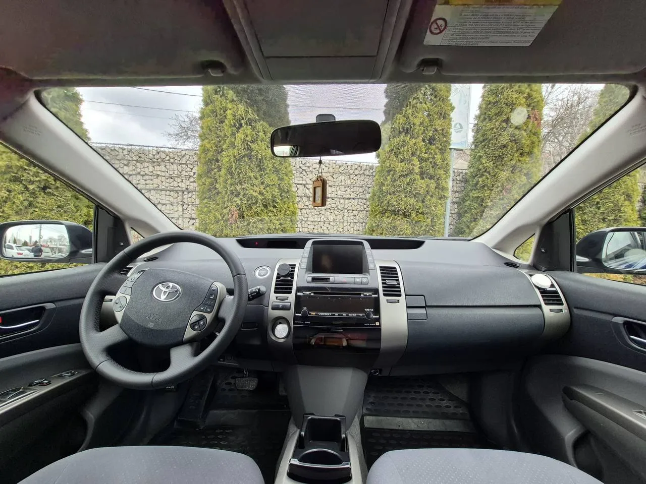 Toyota Prius - Image 5