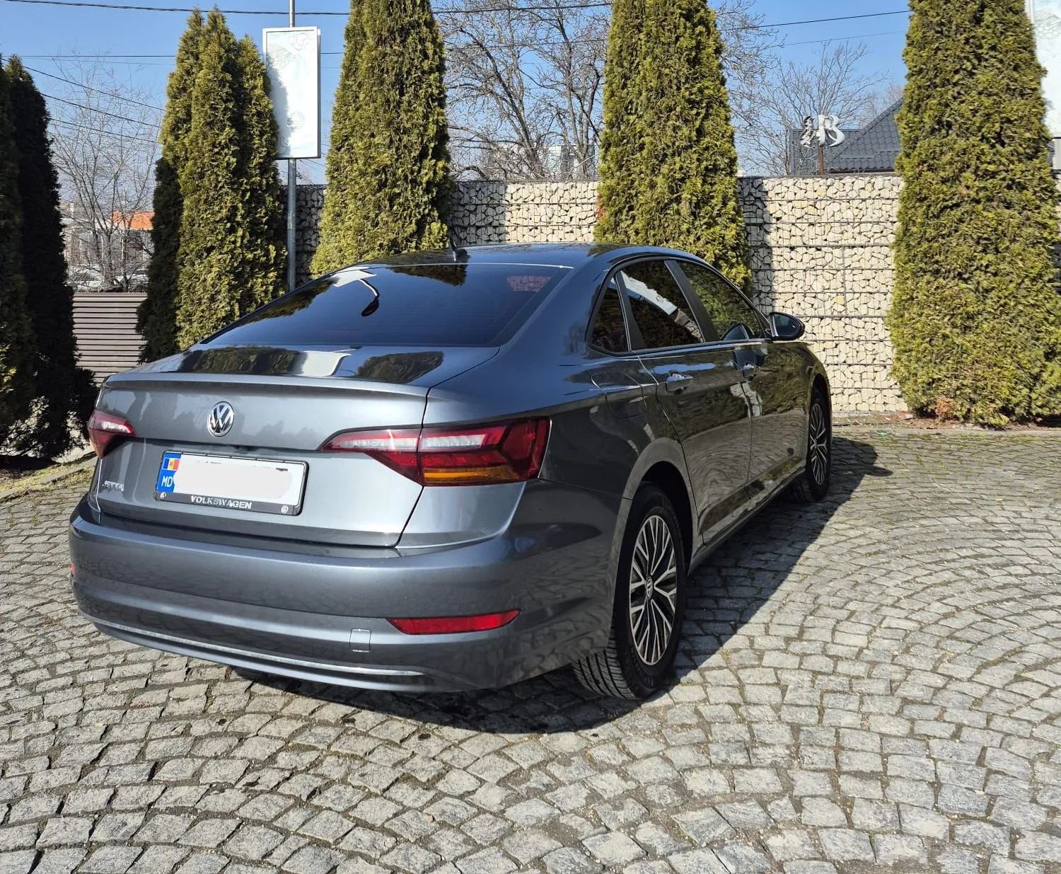 Volkswagen Jetta - Image 3