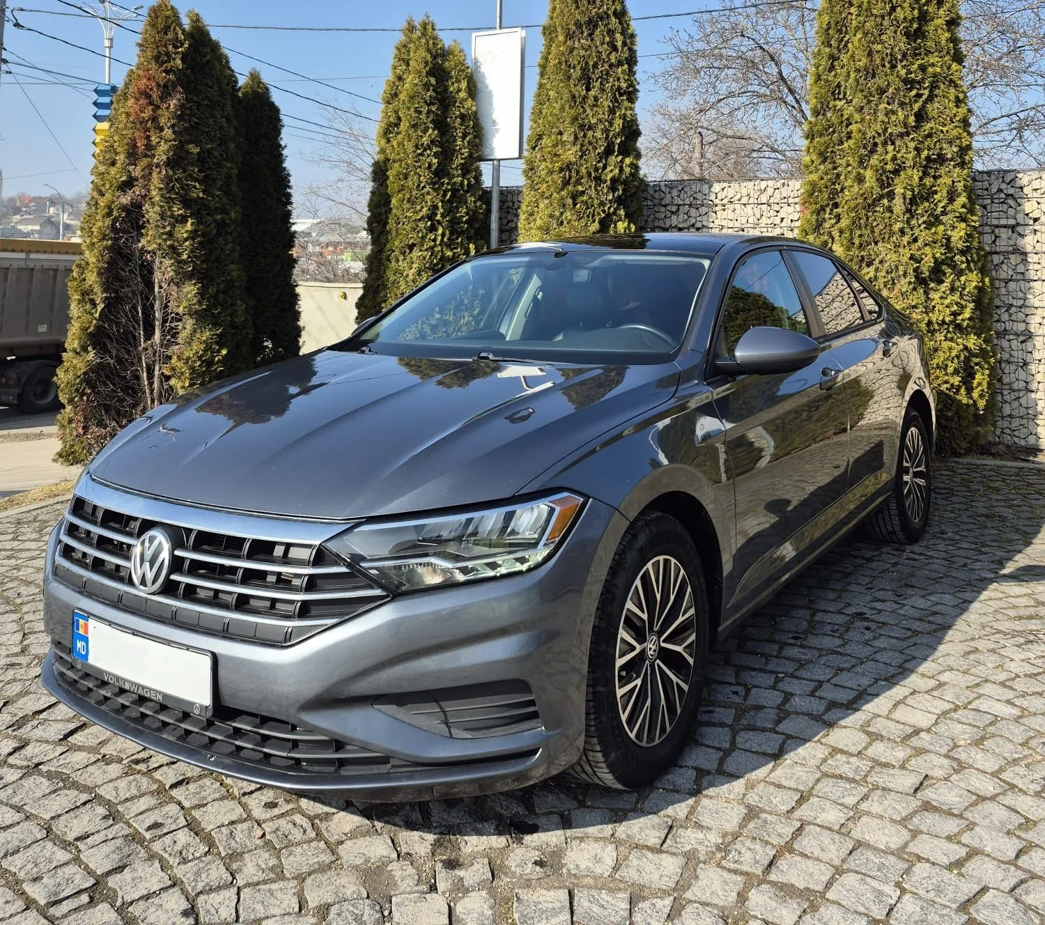 Volkswagen Jetta - Image 1